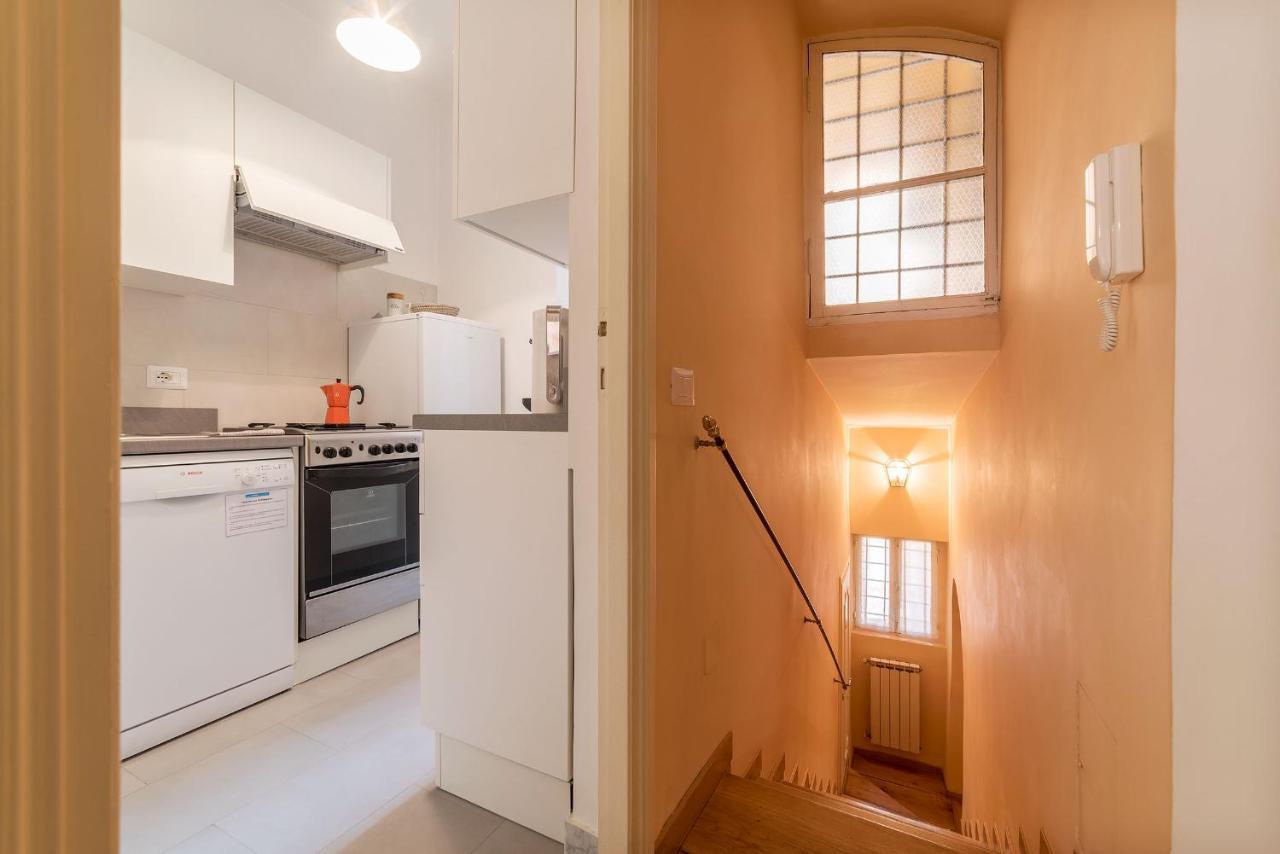 A Peaceful Retreat 2 Minutes From Piazza Navona - Fromhometorome Exterior photo