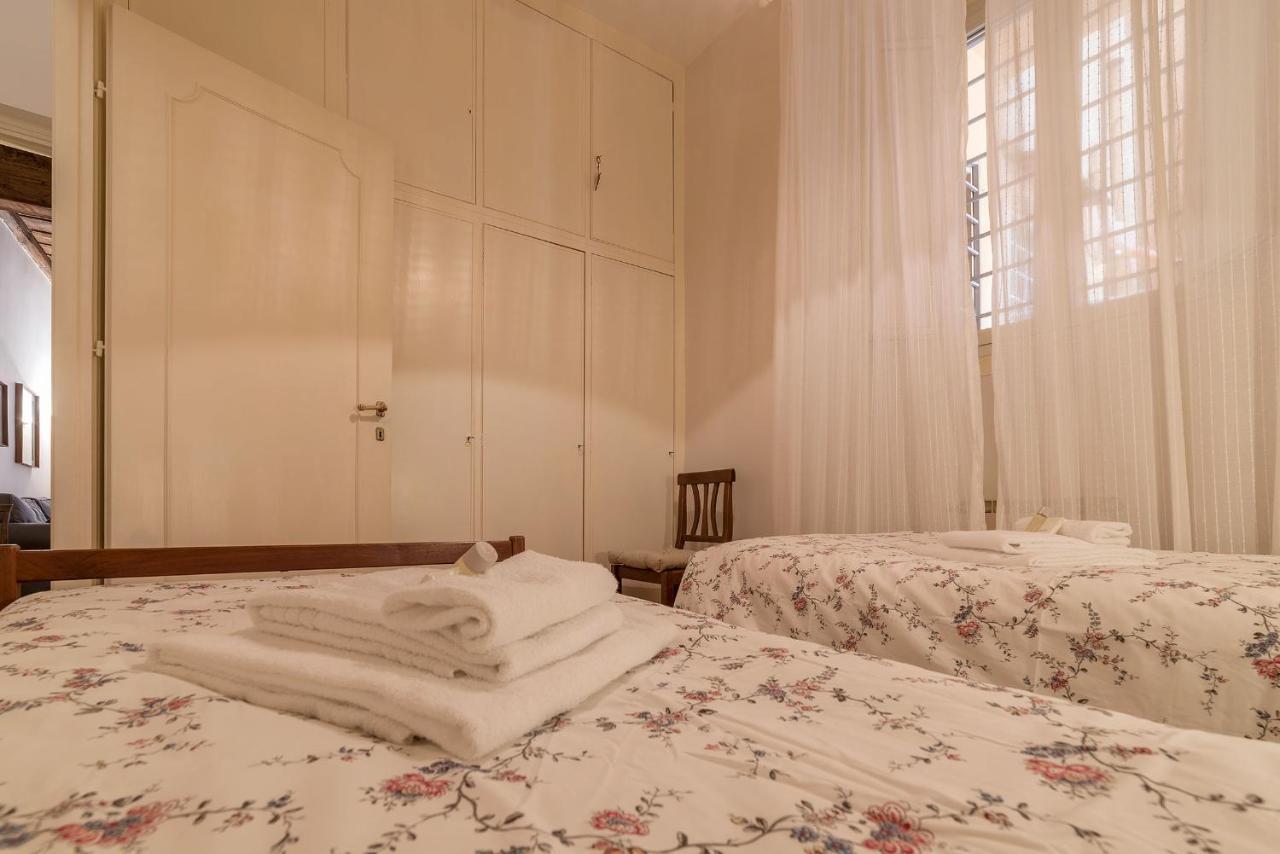 A Peaceful Retreat 2 Minutes From Piazza Navona - Fromhometorome Exterior photo