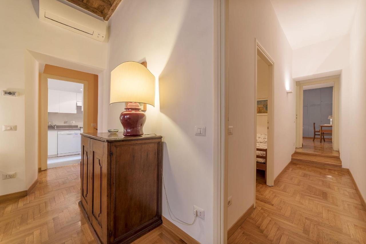A Peaceful Retreat 2 Minutes From Piazza Navona - Fromhometorome Exterior photo