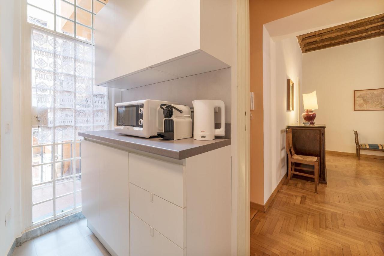 A Peaceful Retreat 2 Minutes From Piazza Navona - Fromhometorome Exterior photo